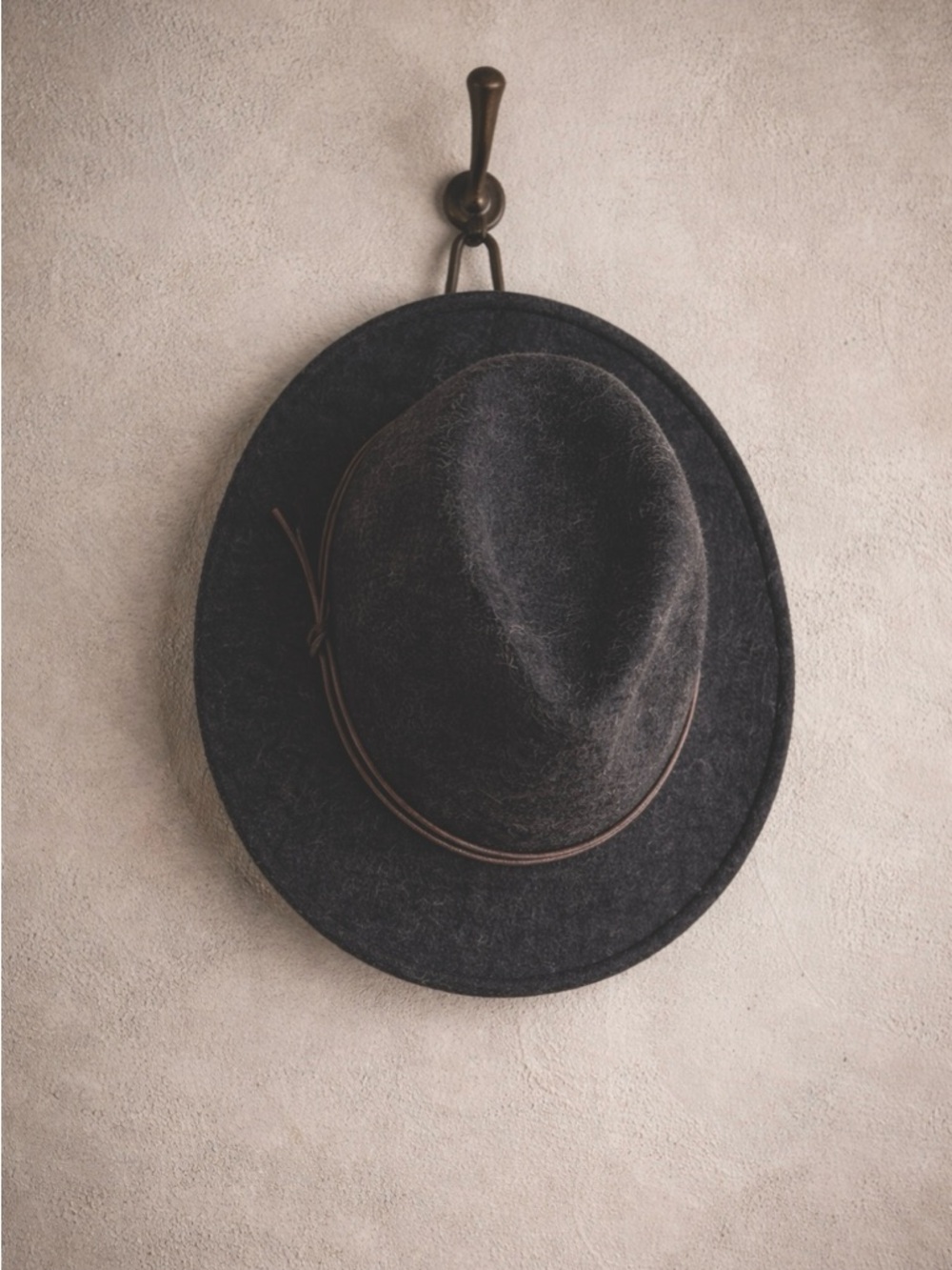 Dark Charcoal Wool Fedora | Leather Band | Classic Brim